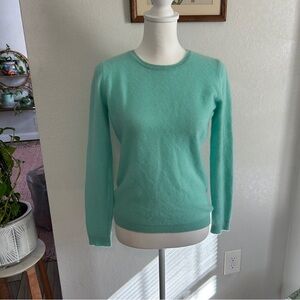Vintage aqua blue green cashmere sweater